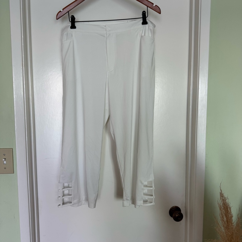 Casual White Women's Capris